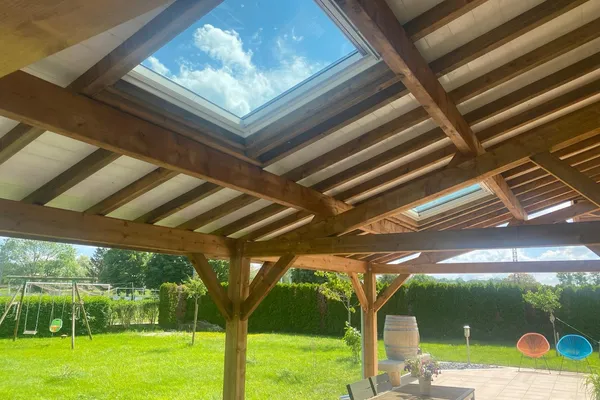 Appentis terrasse 4.20 m x 8.32 m, traitement autoclave brun, couverture tuiles, velux