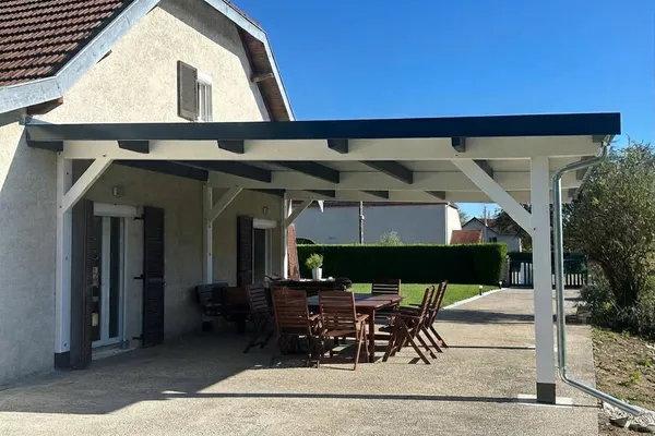 Appentis  6.75 m x 9.00 m à Belmont