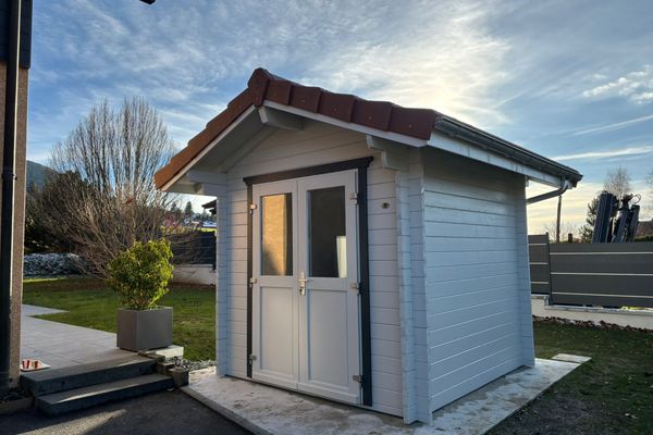 Abri de jardin 2,50×2,50 m à Métabief