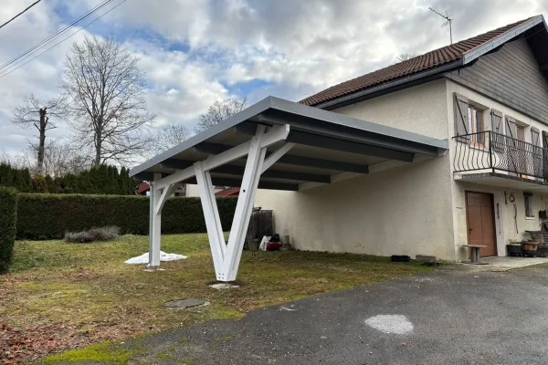 Auvent bois accolé sur mesure réalisé par Tonnaire — réalisation 8
