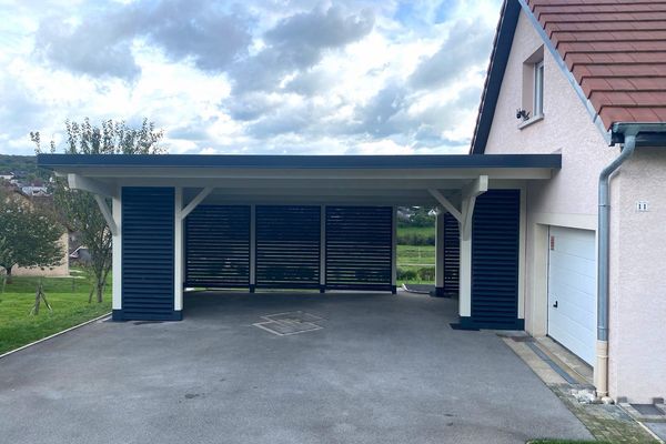 Auvent bois accolé sur mesure réalisé par Tonnaire — réalisation 12