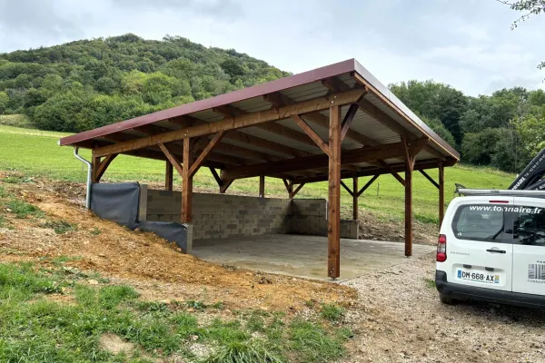 Carport 4 voitures 8 × 12 m à Saint-Thiébaud