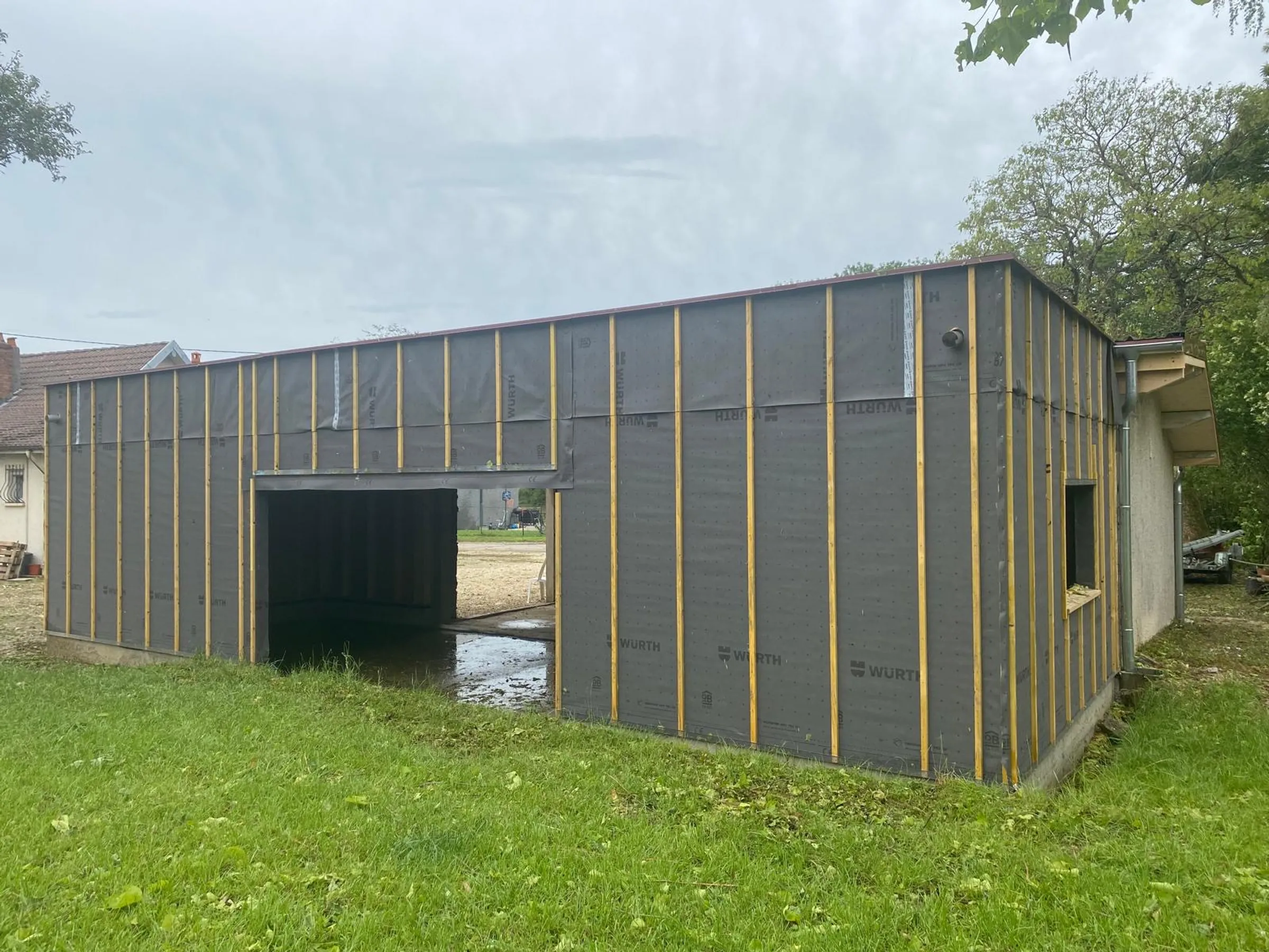 Garage bois sur mesure réalisé par Tonnaire — réalisation 16