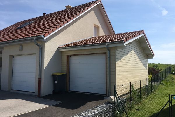 Garage bois sur mesure réalisé par Tonnaire — réalisation 28