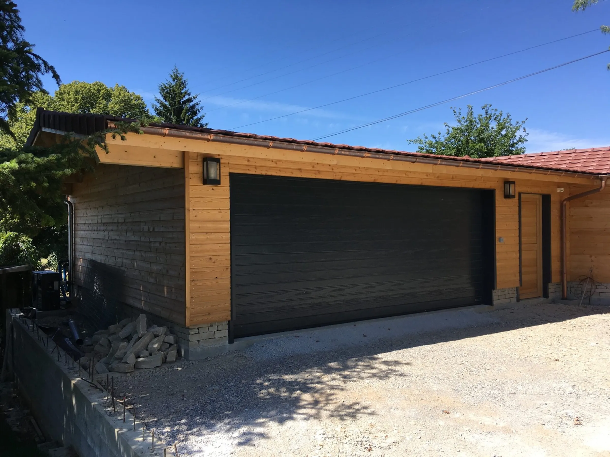 Garage bois sur mesure réalisé par Tonnaire — réalisation 29