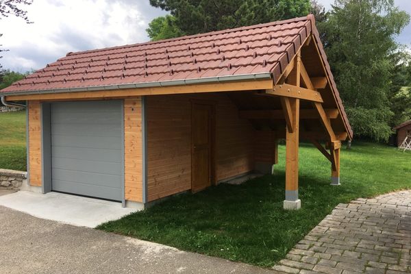 Garage bois sur mesure réalisé par Tonnaire — réalisation 32